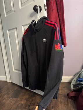 Men’s adidas originals sweatshirt